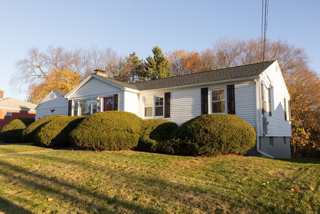 96 Harriet Ave