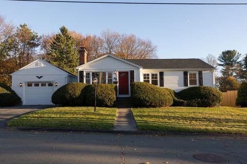 96 Harriet Ave Shrewsbury MA 01545