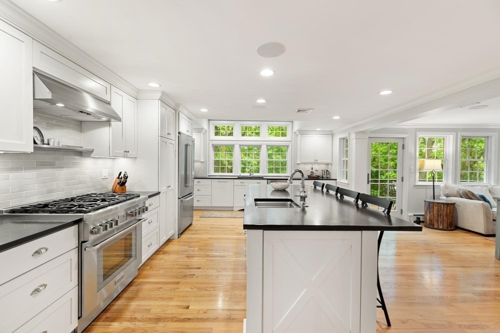 105 Thornberry Rd