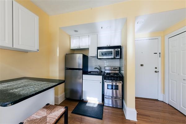 511 Beacon Street 12