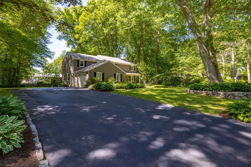27 Tallwood Dr