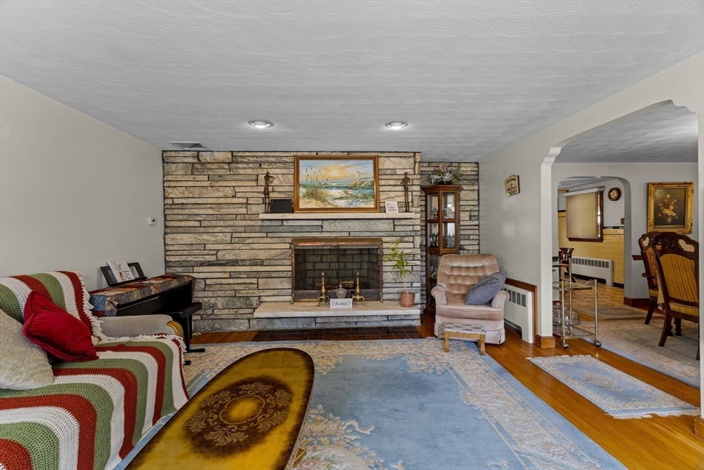 96 Loring Ave, Winchester, MA, 96 Loring Ave, Winchester, MA Photo #8