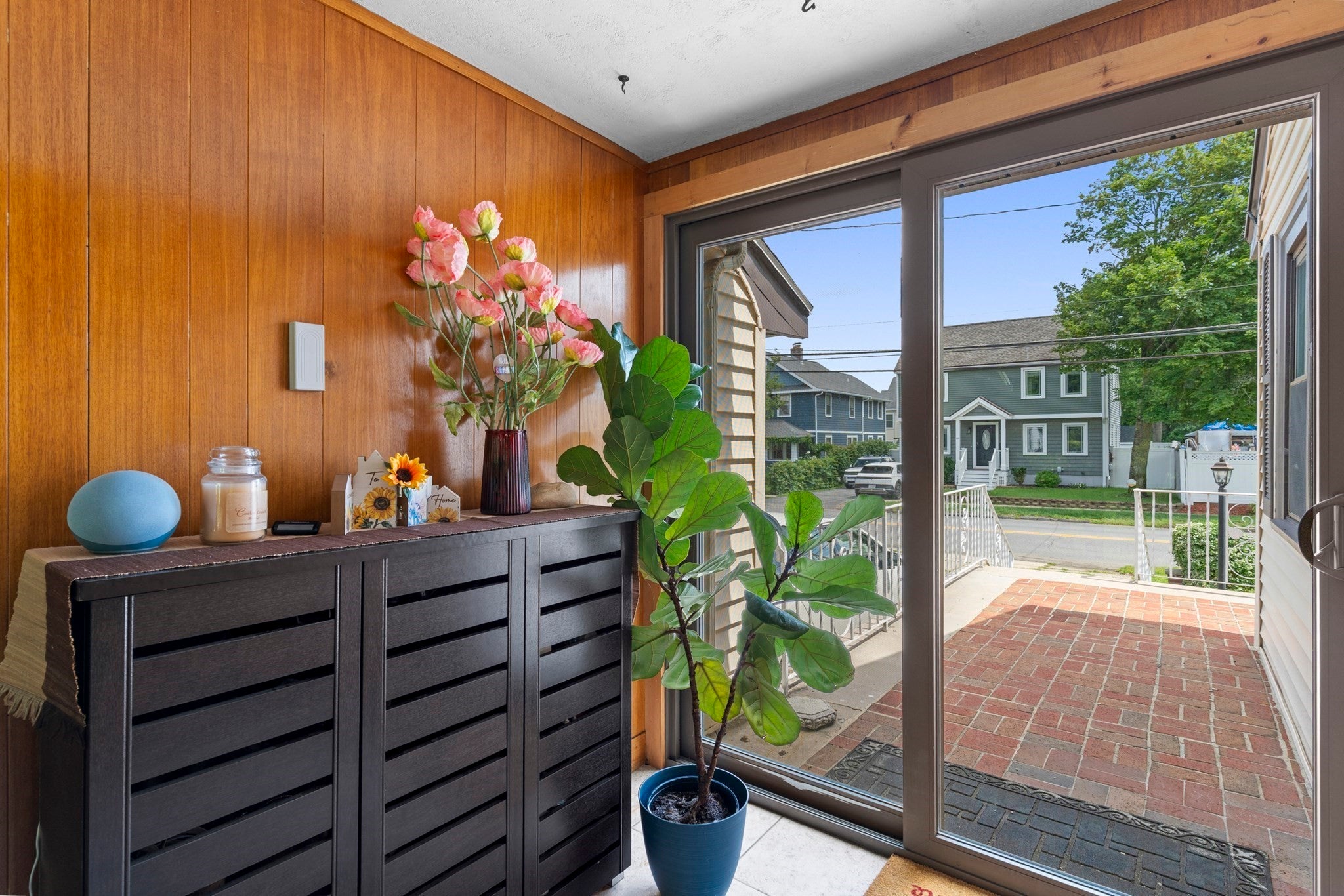 96 Loring Ave