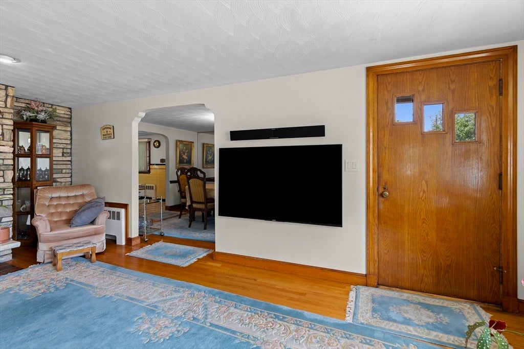 96 Loring Ave, Winchester, MA, 96 Loring Ave, Winchester, MA Photo #9