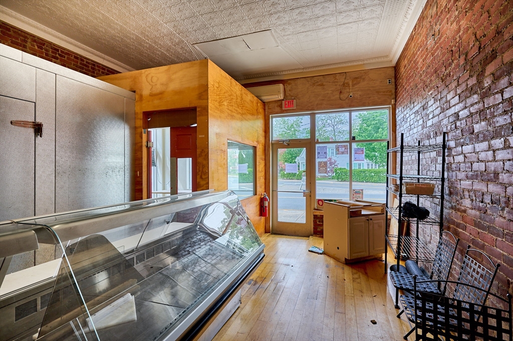 130 Cottage St