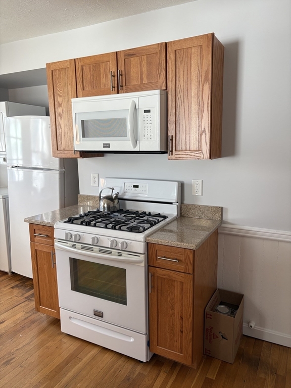 10-12 Foundry Avenue 1
