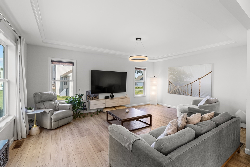 115 Goldfinch Drive