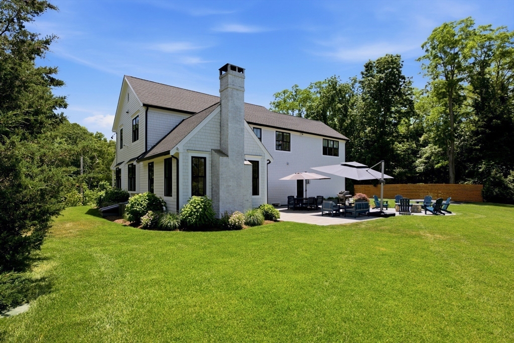 635 Santuit-Newtown Rd