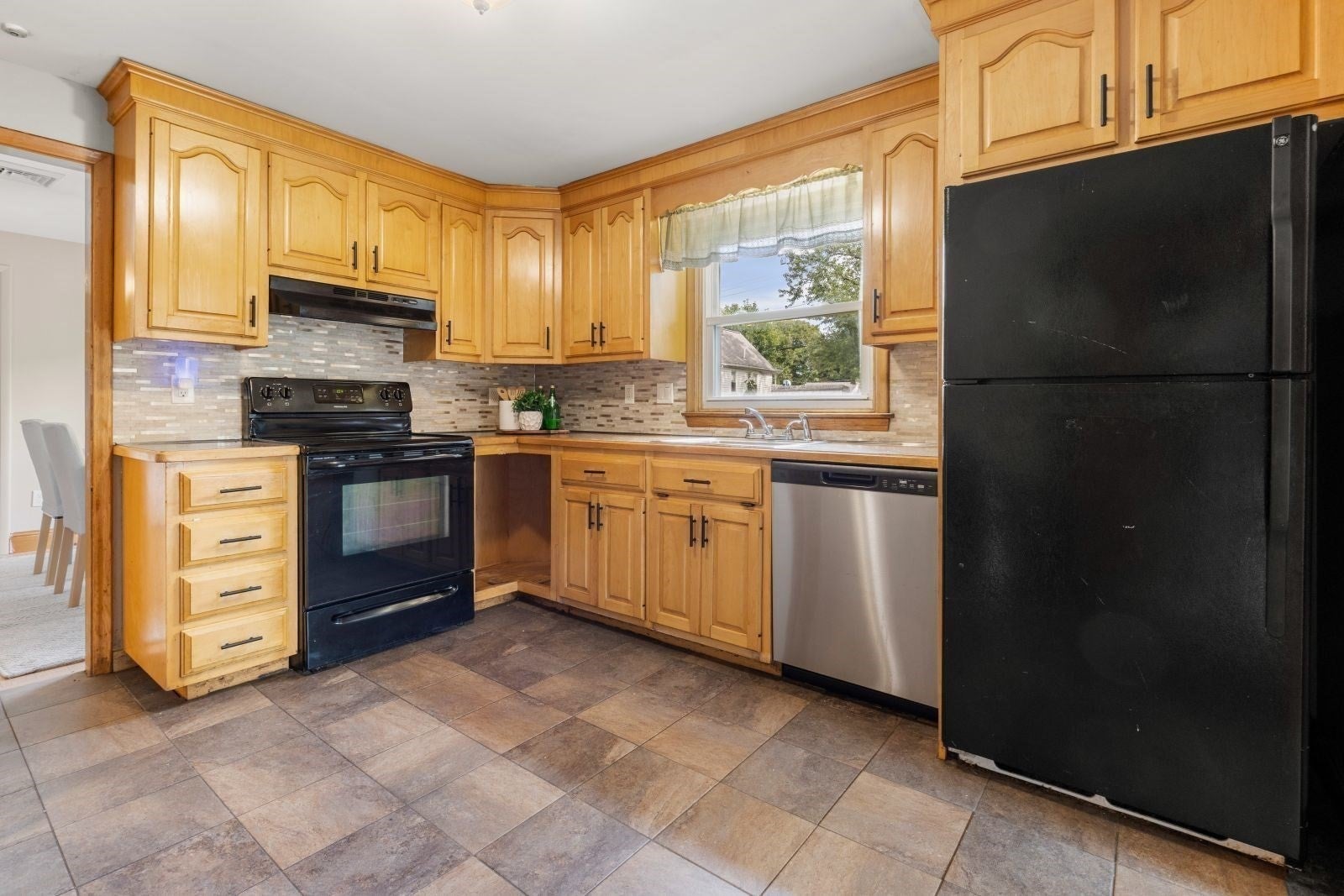 8 Helene St, Quincy, MA, 8 Helene St, Quincy, MA Photo #18