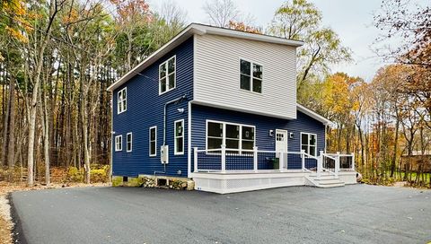 40 Craigie Ave Haverhill MA 01830