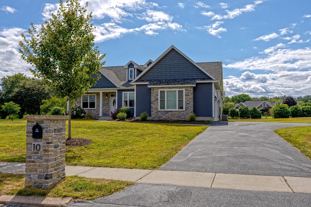 10 Sawgrass Lane