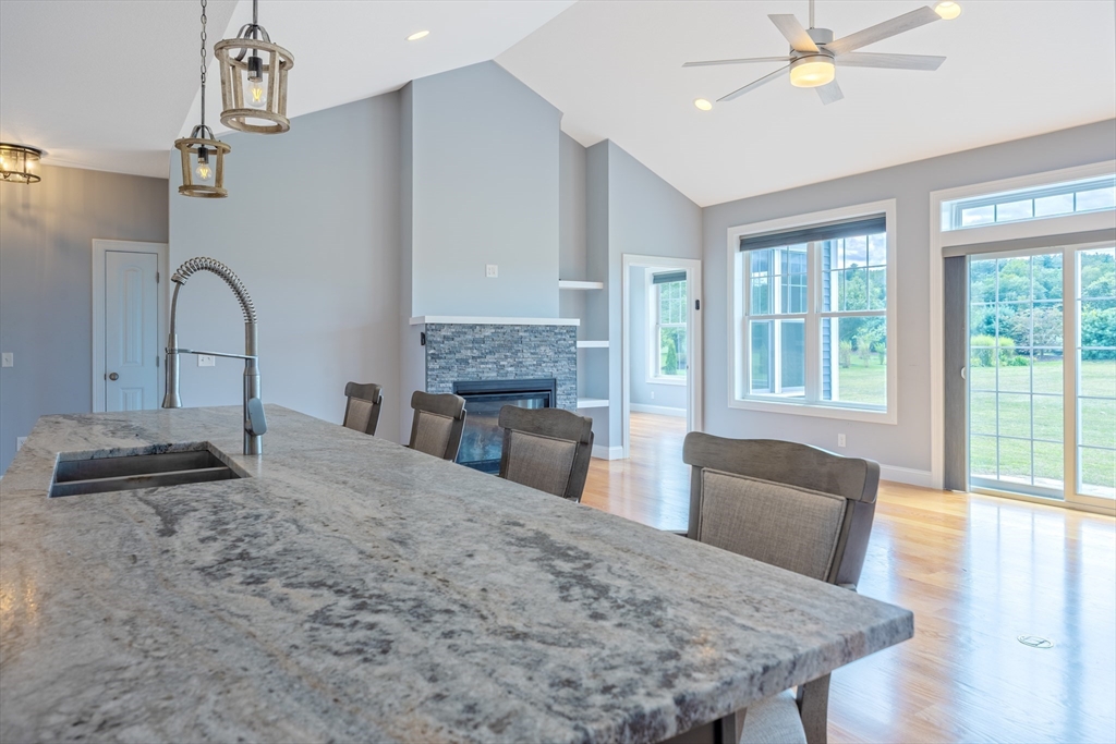 10 Sawgrass Lane