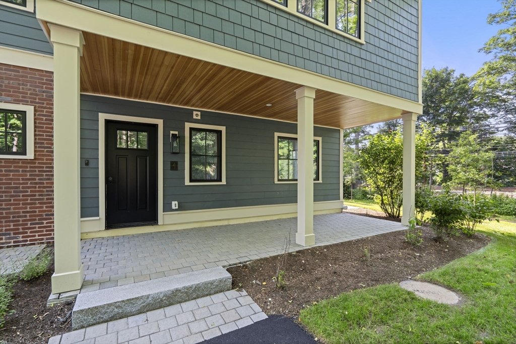145 Warren St 4
