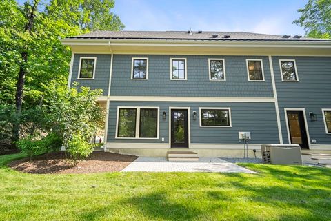 145 Warren St 4 Newton MA 02459