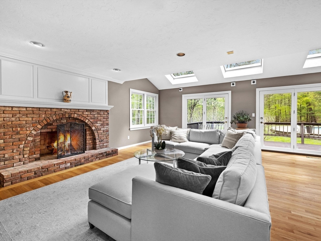 9 Catie Dr, Westborough, MA Photo #10