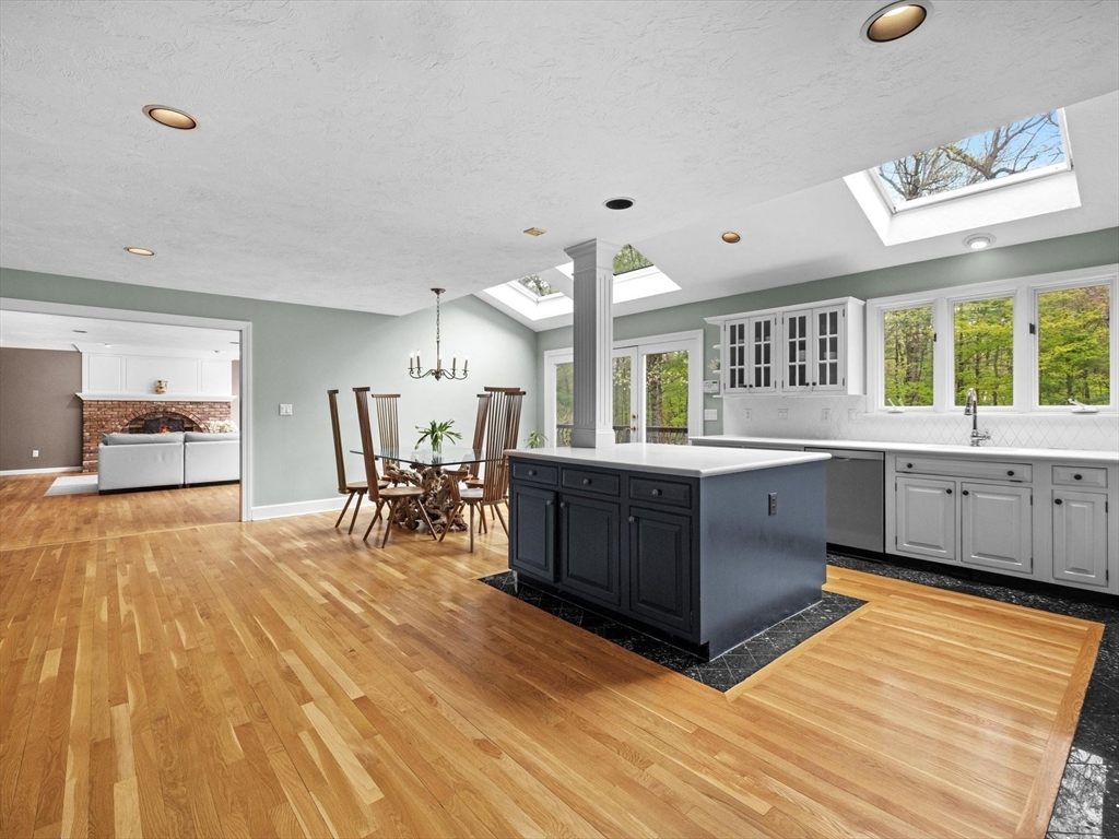 9 Catie Dr, Westborough, MA Photo #14