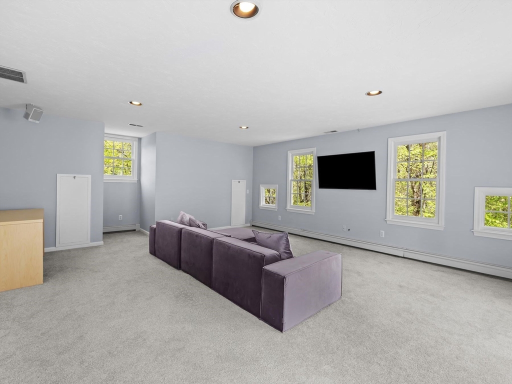 9 Catie Dr, Westborough, MA Photo #33