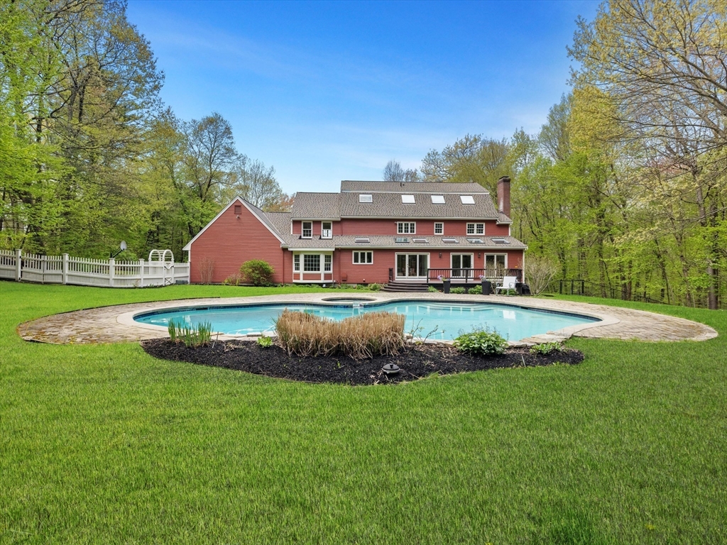 9 Catie Dr, Westborough, MA Photo #36