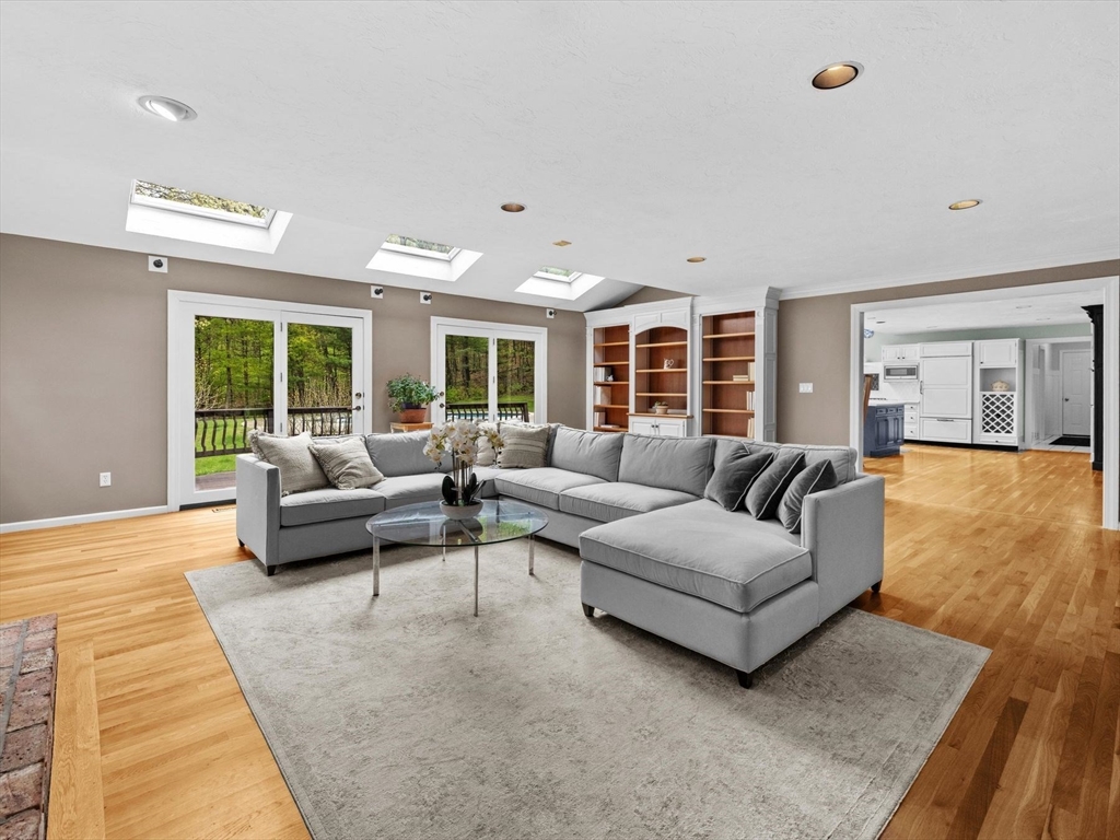9 Catie Dr, Westborough, MA Photo #11