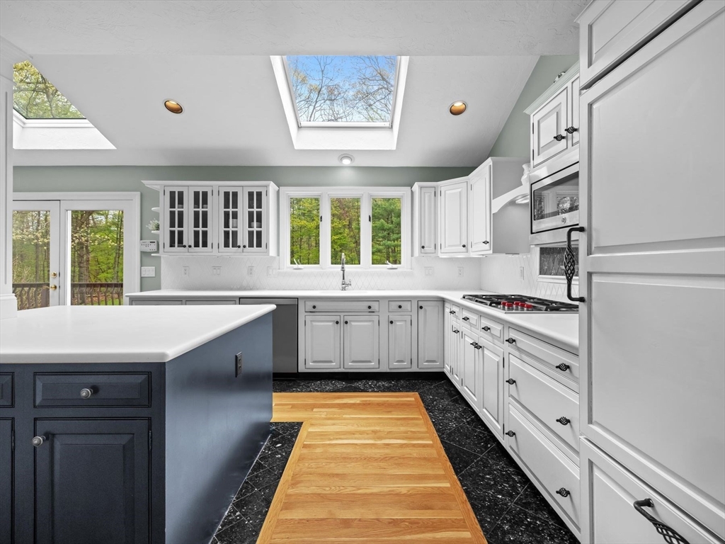 9 Catie Dr, Westborough, MA Photo #15