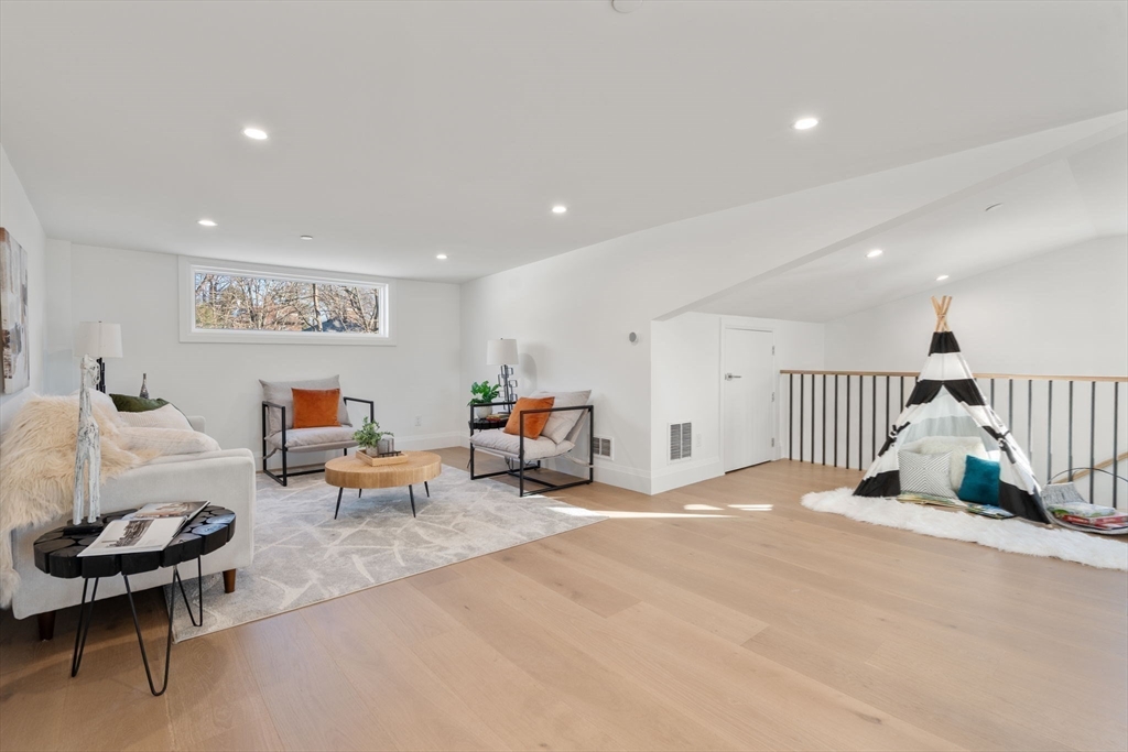 956 Walnut Street #3, Newton, MA Photo #18
