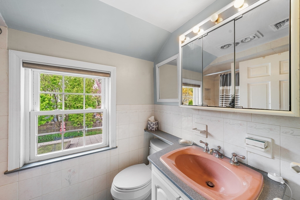 69 Princeton Rd, Arlington, MA Photo #18