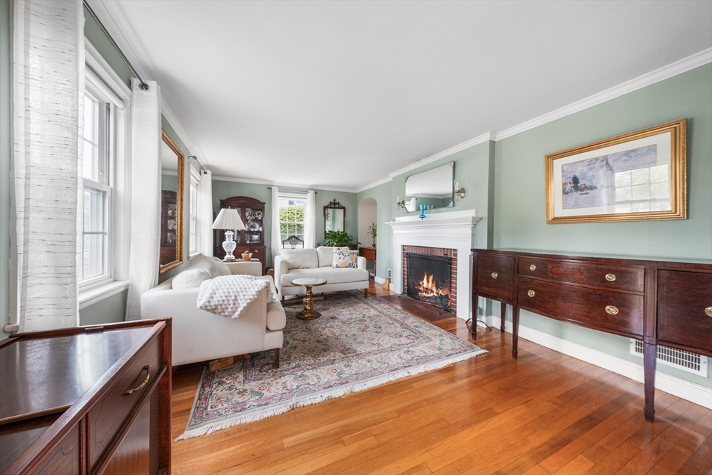 69 Princeton Rd, Arlington, MA Photo #4