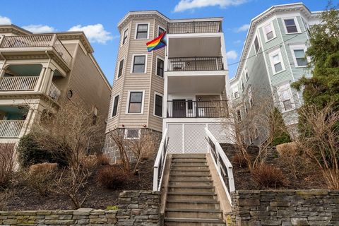 21 Peverell 1 Boston MA 02125