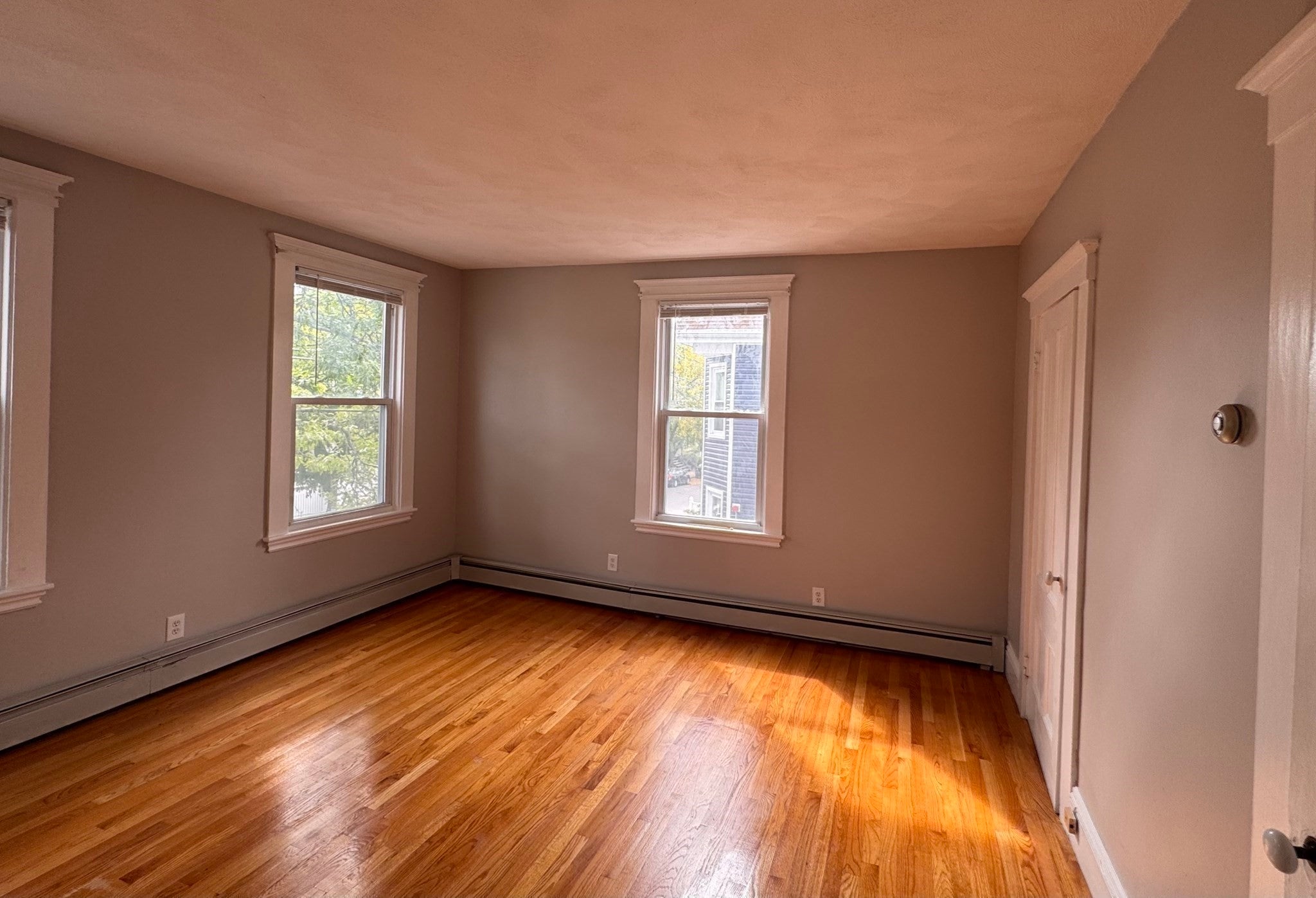17 Farragut Avenue #2, Somerville, MA Photo #5