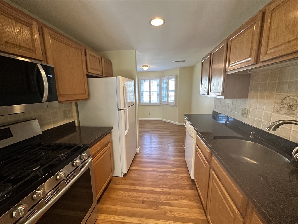 40 Tisdale Dr 40