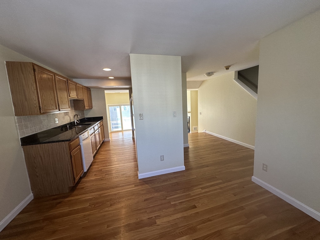 40 Tisdale Dr 40