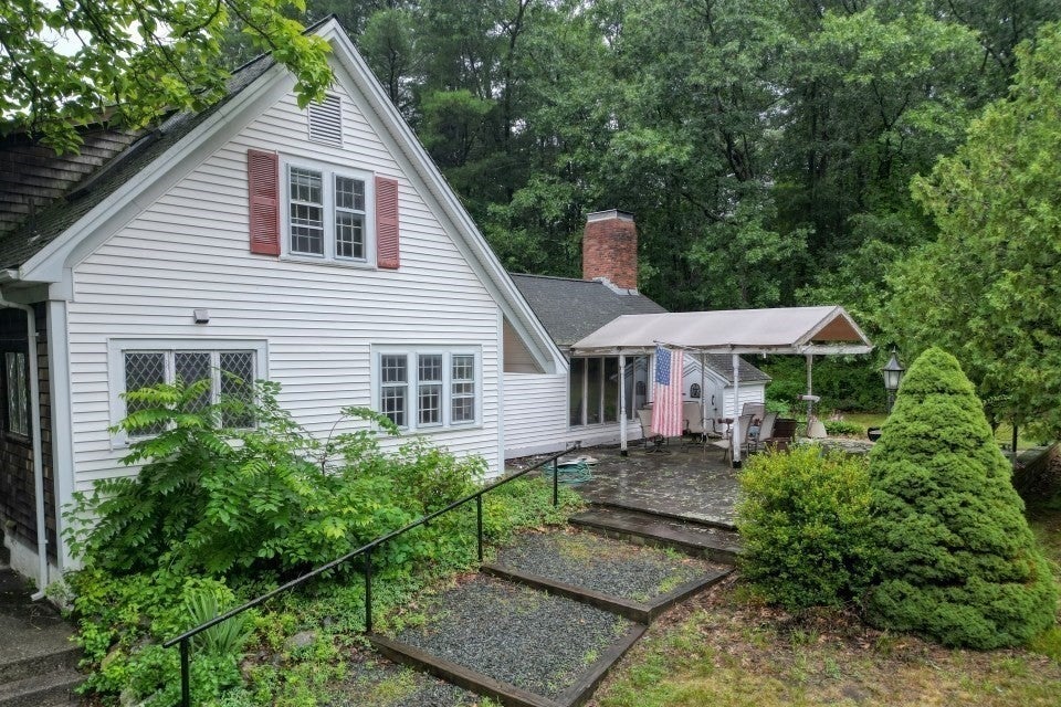 54 Rockwood Rd