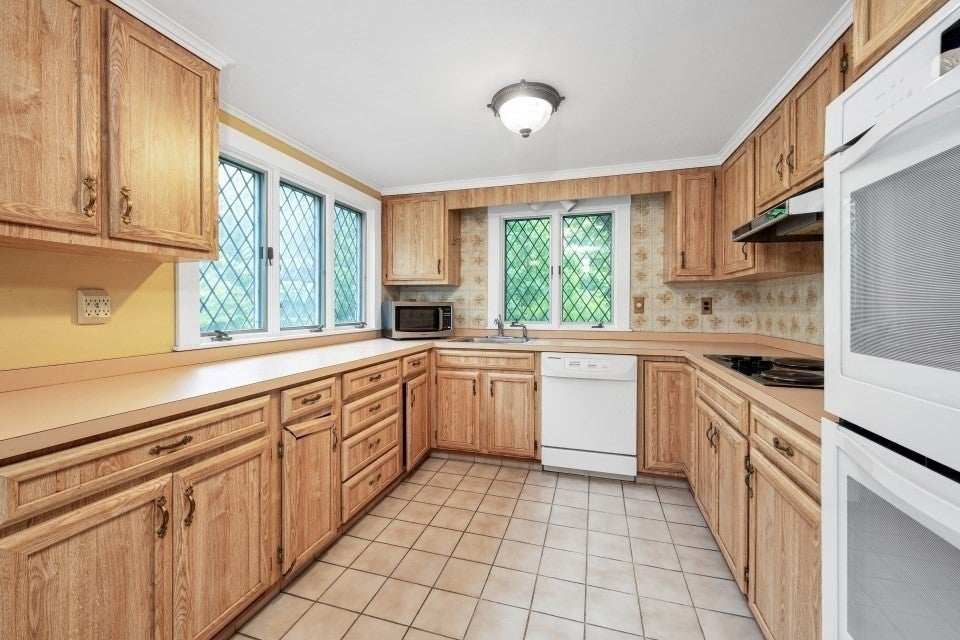 54 Rockwood Rd, Norfolk, MA Photo #10