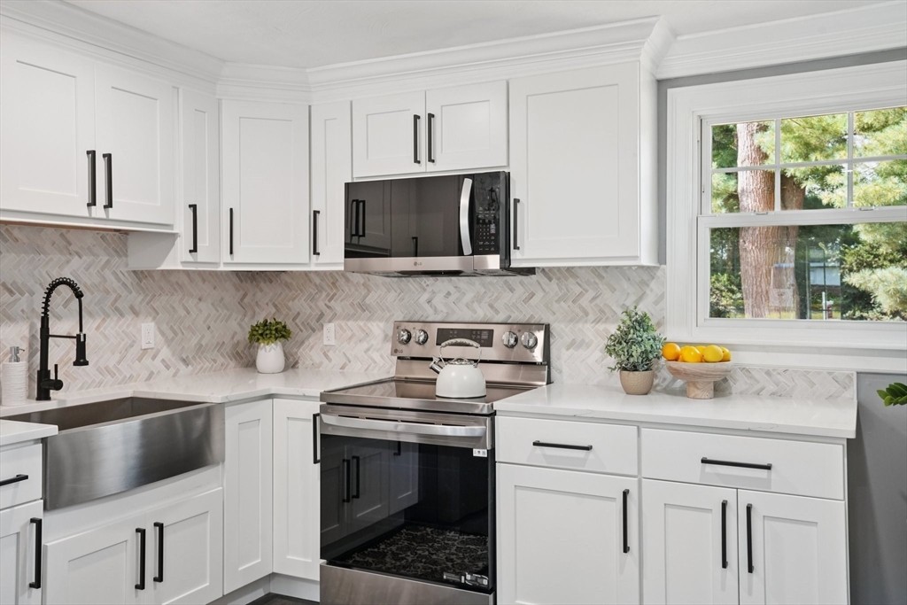36 Pondview Cir
