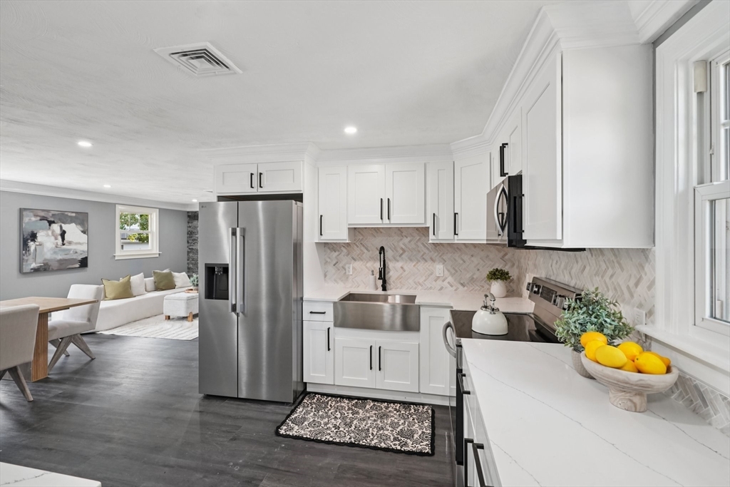 36 Pondview Cir