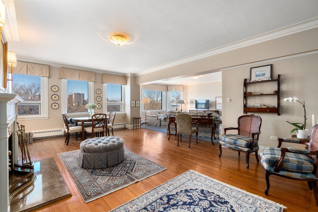 250 Beacon St 8