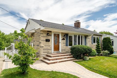 Photo of 2 Maria Ct, Woburn, MA 01801 (MLS # 73489223)