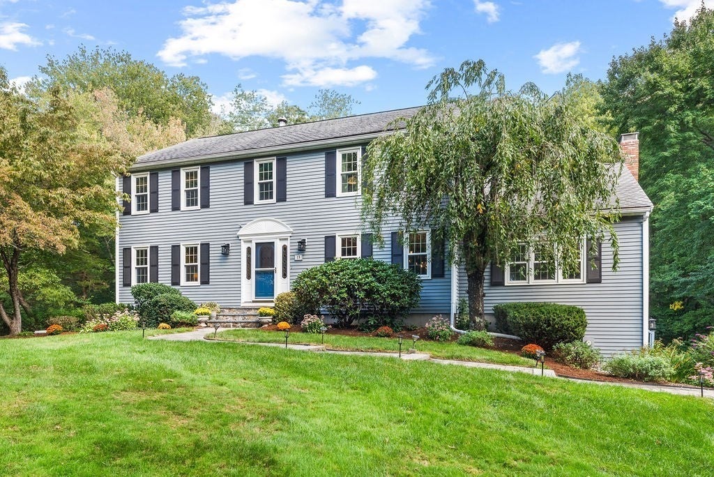 18 Fredric Ln, Mansfield, MA Photo #1