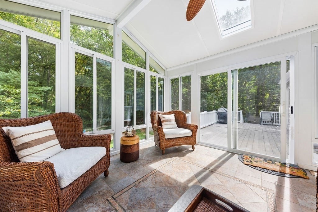18 Fredric Ln, Mansfield, MA Photo #18
