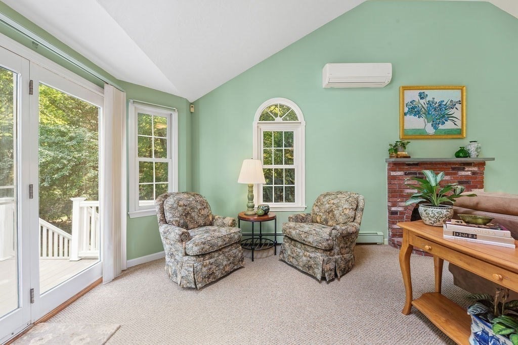 18 Fredric Ln, Mansfield, MA Photo #24