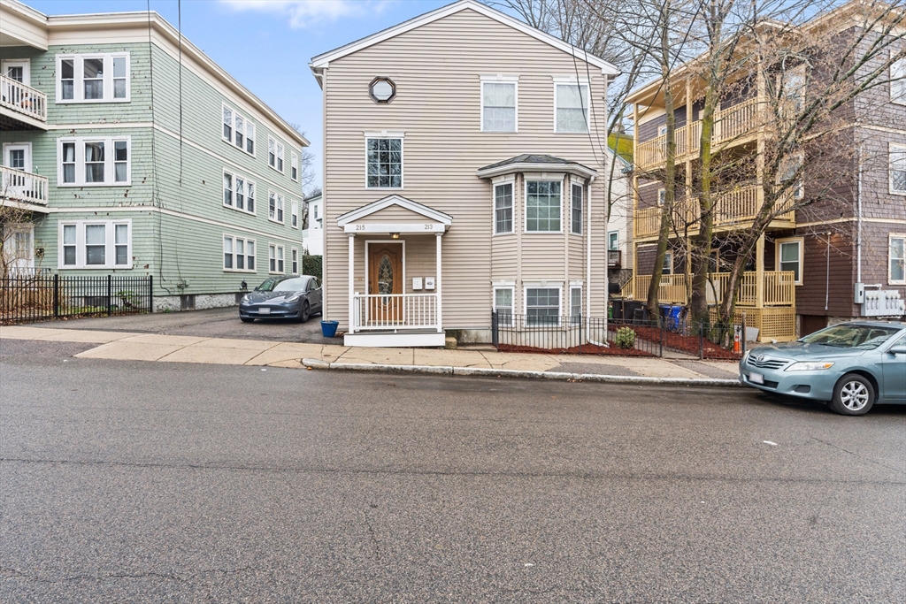 213-215 Florence St 1