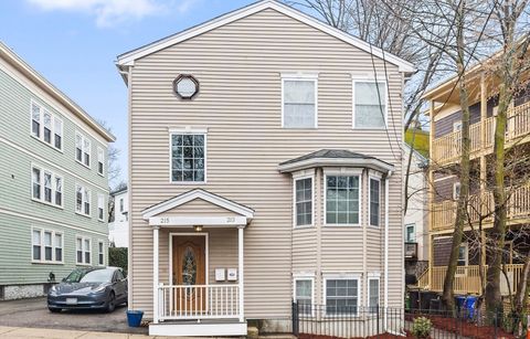 213-215 Florence St 1 Boston MA 02131
