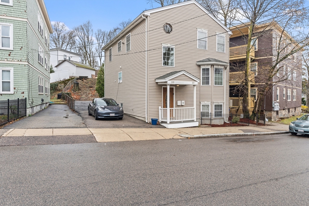 213-215 Florence St 1