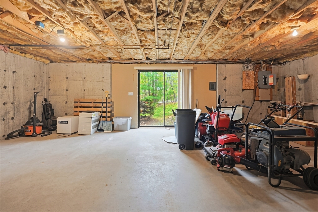 1 Cheyenne Dr, Hubbardston, MA Photo #27