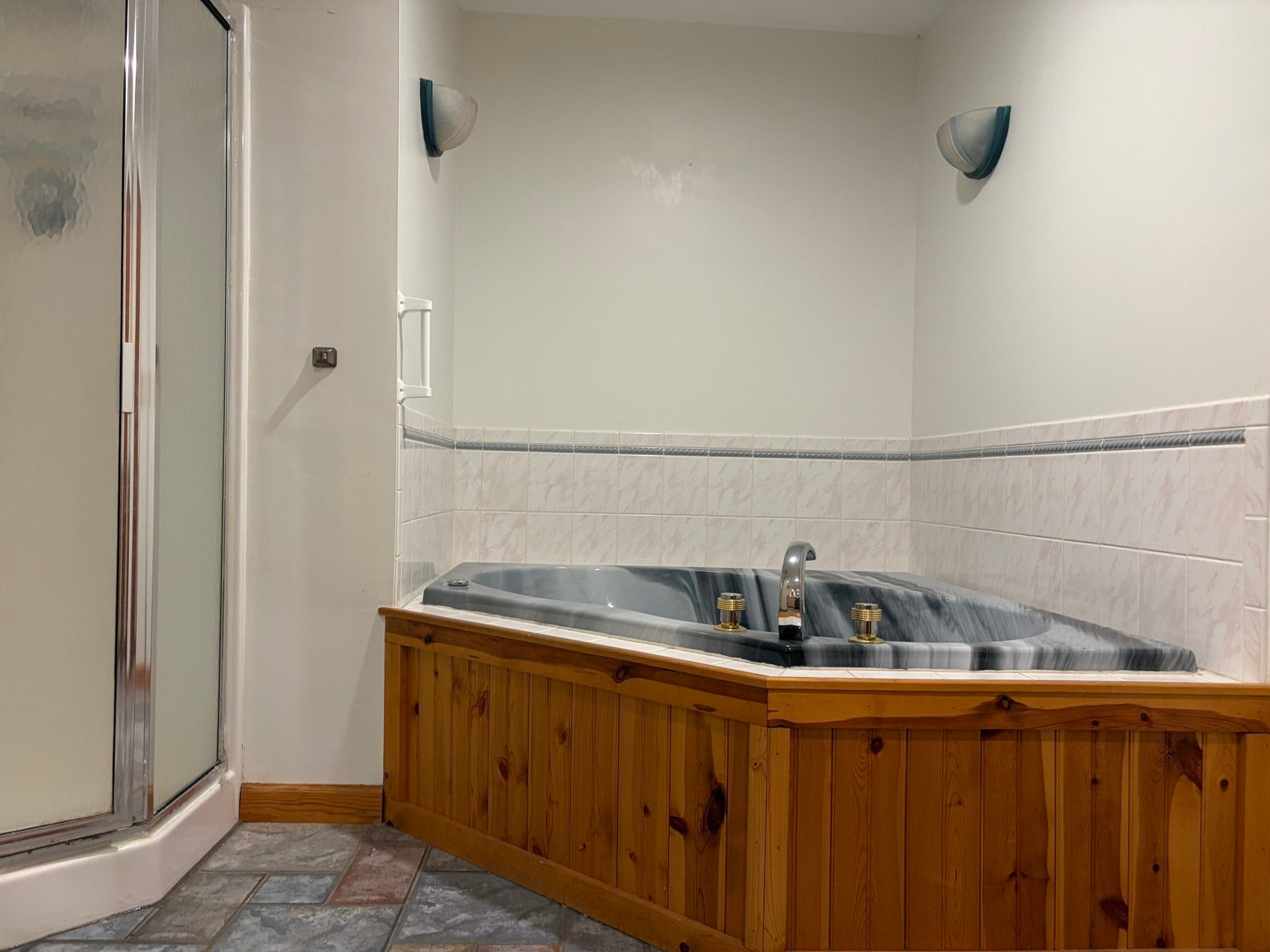 16 Clark St, Belchertown, MA, 16 Clark St, Belchertown, MA Photo #11