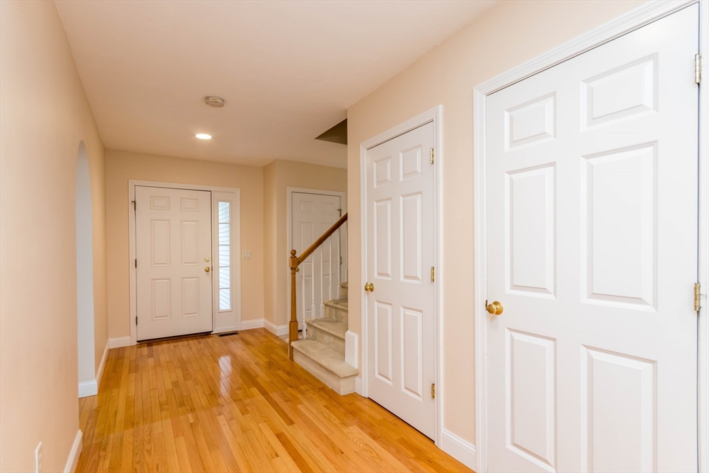 1 Applewood Ct 1