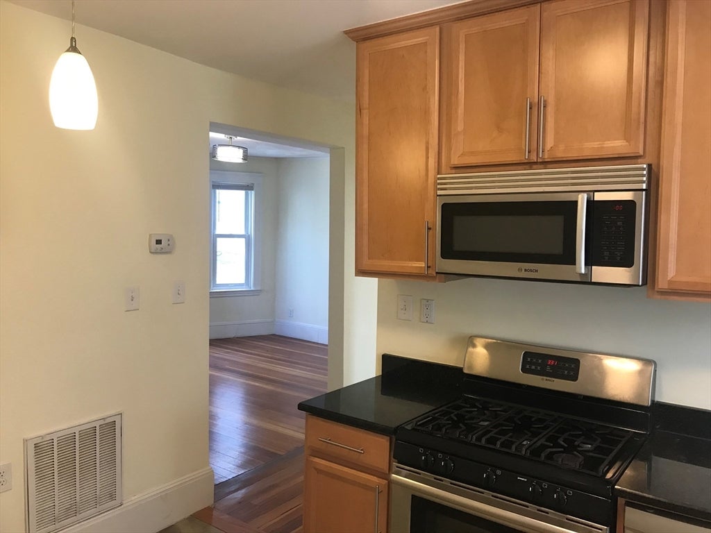 65 Conwell Avenue #2, Somerville, MA, 65 Conwell Avenue #2, Somerville, MA Photo #7