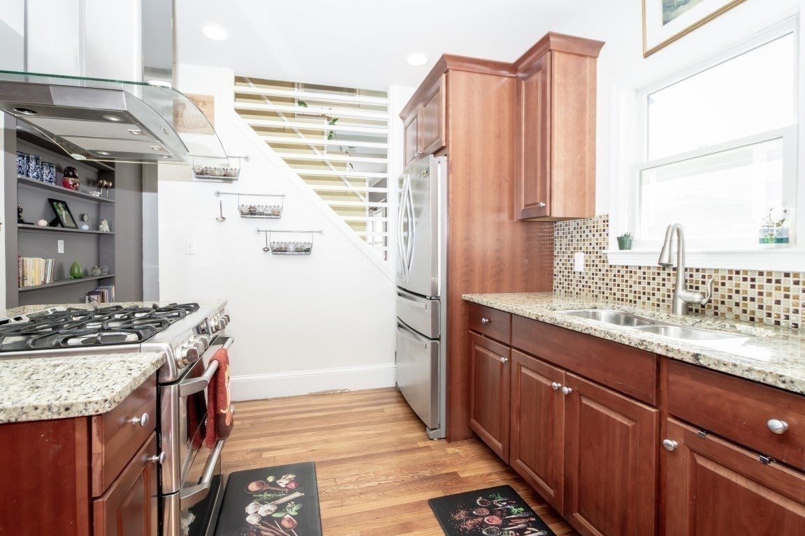 419 Lowell Ave, Newton, MA, 419 Lowell Ave, Newton, MA Photo #8