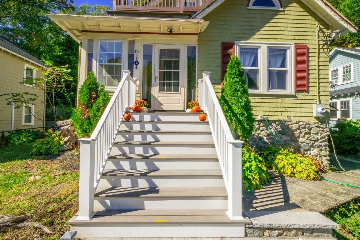 Photo of 419 Lowell Ave, Newton, MA