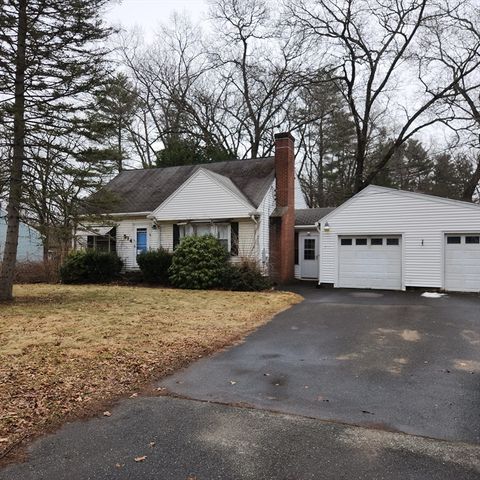 Photo of 514 Dewey St, West Springfield, MA 01089 (MLS # 73504125)